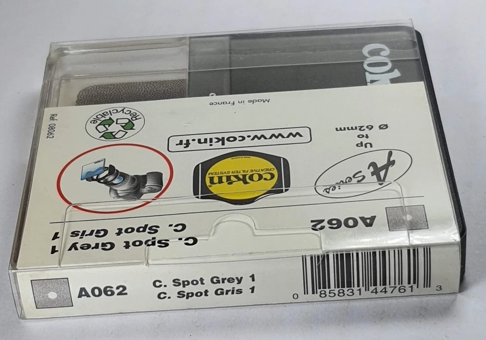 COKIN CREATIVE FILTER A SERIES SYSTEM A062 Gray 1 Center Spot Resin Filter - Image 3 of 4