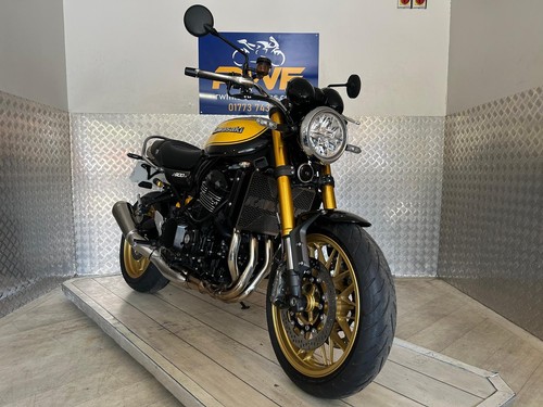 KAWASAKI Z900 RS SE, 2023, 23 REG, ONLY 808 MILES & 1 OWNER!!, SUPERB COND - Picture 3 of 12