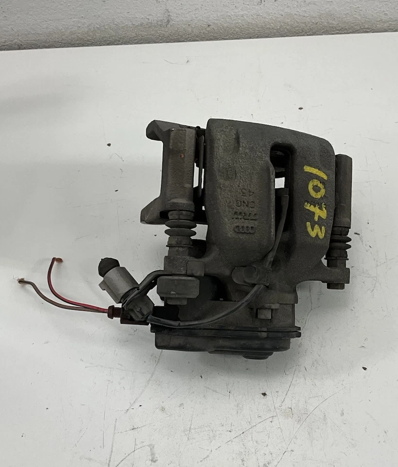 AUDI A6 2014 pinza de freno ABS delantera izquierda del lado del conductor OEM Foto 2 de 4