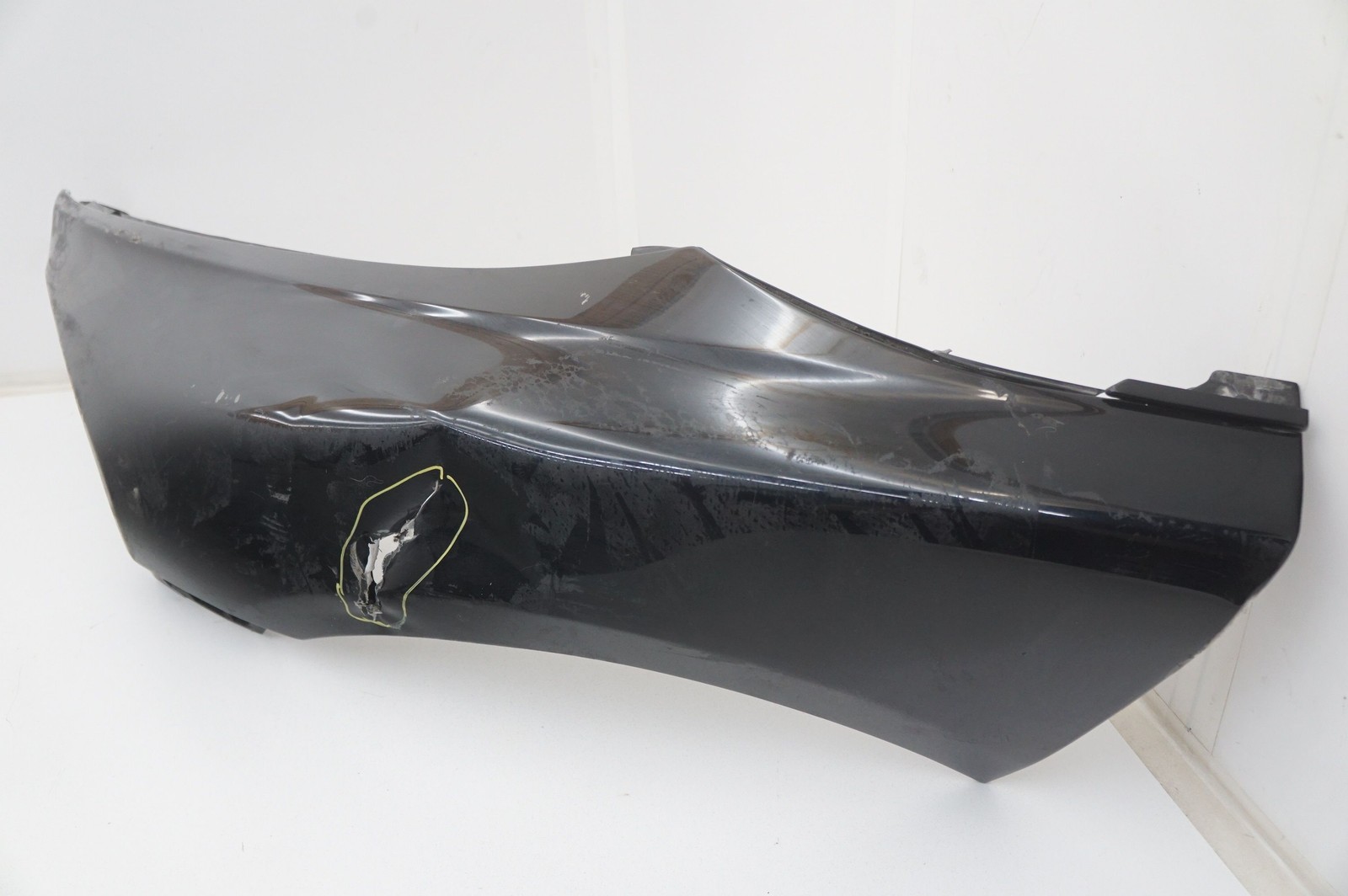 McLaren GT 2022 FRONT+LEFT Fender P/N 22AD488GP