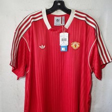 Ultimate Manchester United Collector and Super Fan Gift Guide  46