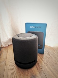 Amazon Echo Studio Smart Lautsprecher Dolby Atmos 3D Audio WLAN Bluetooth Zigbee