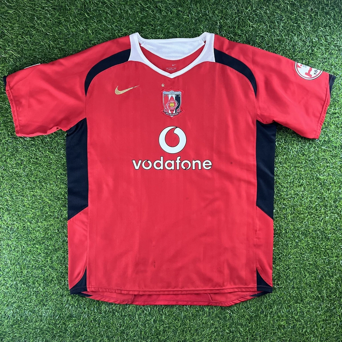 Nike Men's Urawa Red Diamonds International Club Soccer Fan