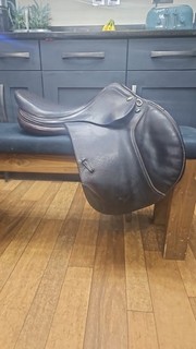 JW Jumping Saddle