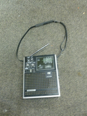 Sony ICF-5500W Portable Multi-Band Radio Receiver