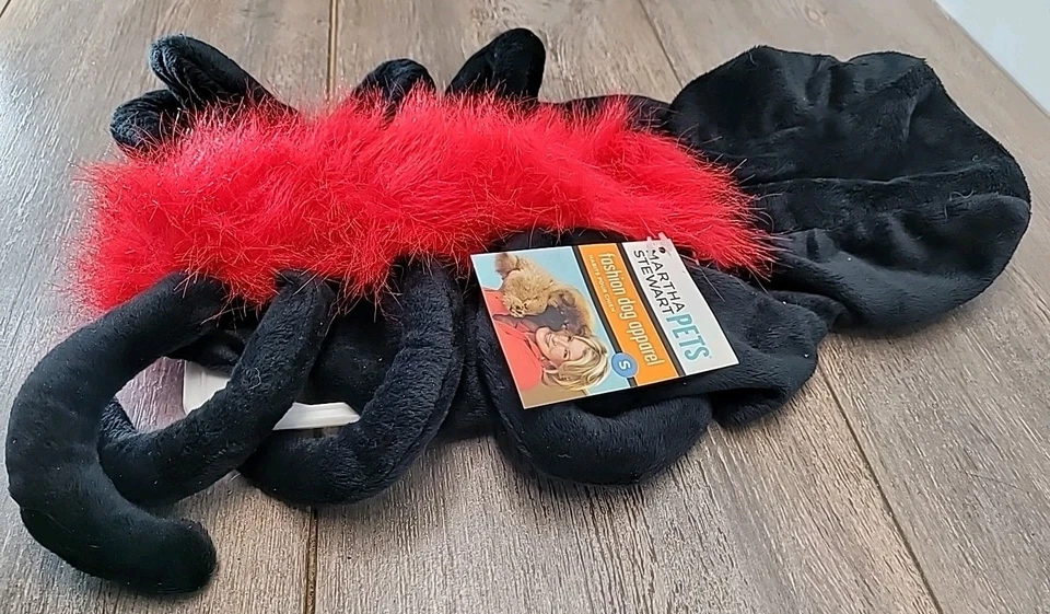 Disfraz de perro araña Halloween Martha Stewart mascotas talla pequeña negro y rojo Foto 3 de 4