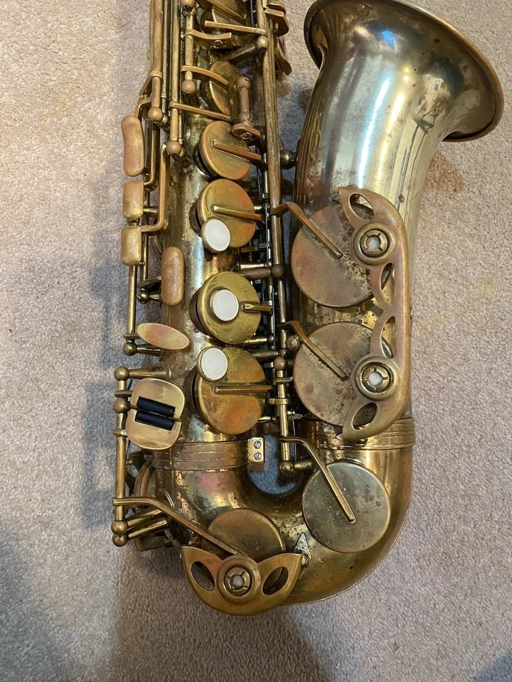 Trevor James The Horn, Alto sax, Unlaquered, Vintage Sax Sound, Lovely Patina. - Image 4 of 4