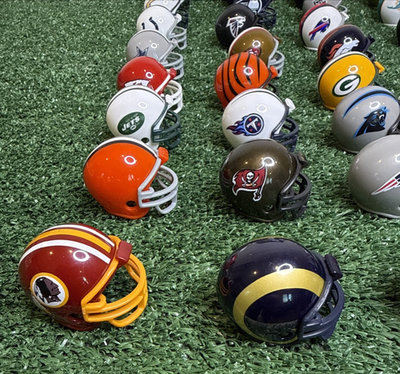 afc nfc football helmets NFL Football Helmet Standings Tracker NFC & AFC Mini Helmets 2013