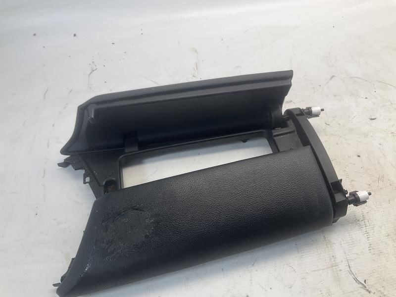 14-22 Maserati Ghibli Quattroporte Center Console Armrest Arm Rest Lid Q
