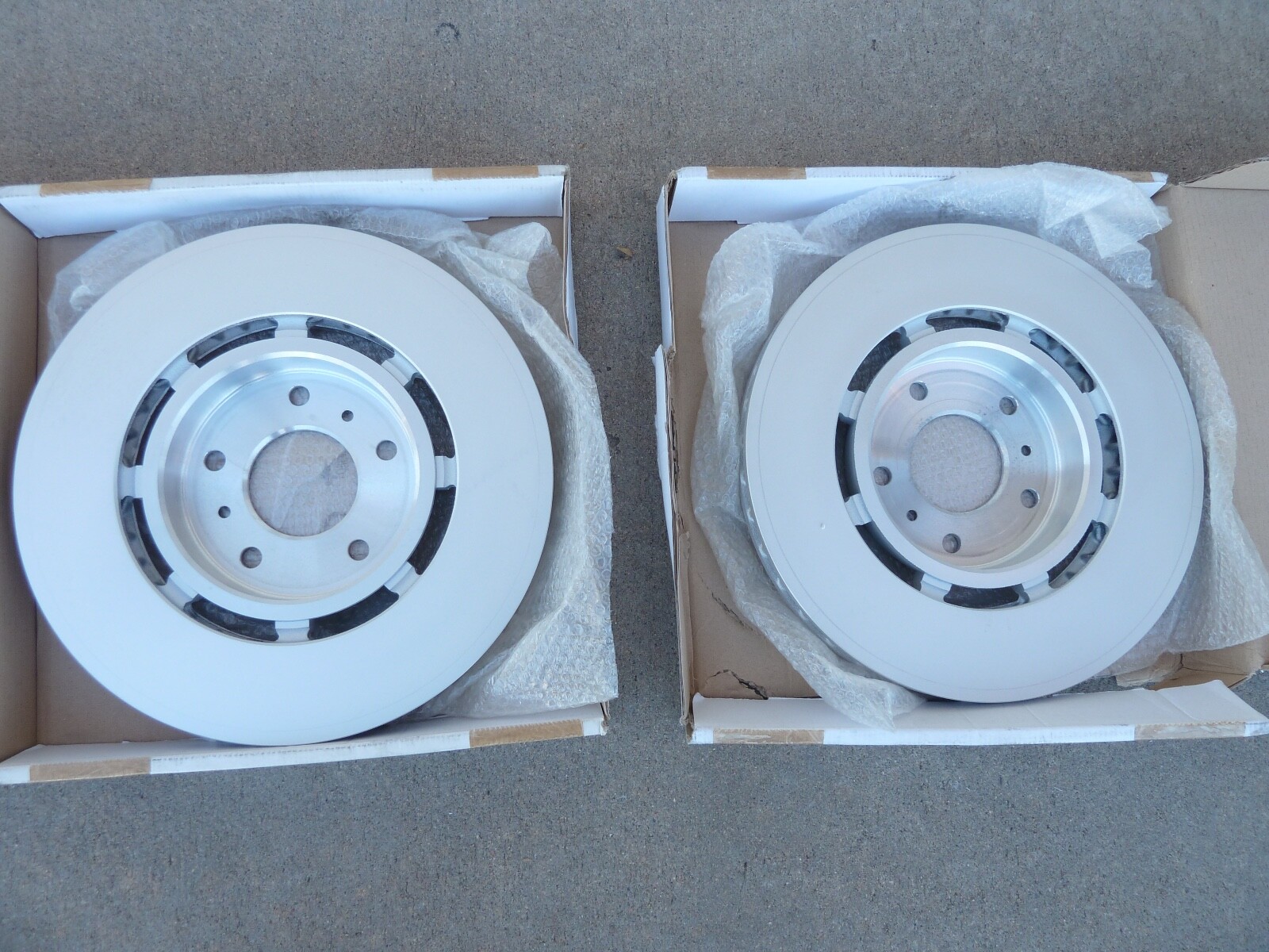 NEW ASTON MARTIN RAPIDE REAR ROTORS BRAKE STEEL DISC 