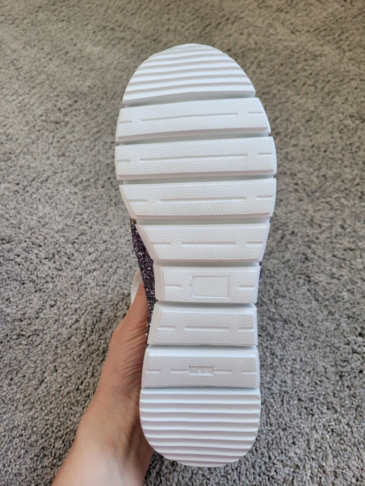 Zapatillas para mujer Patrizia Pepe brillo. Forrado en cuero. Talla 10US/41 EU Foto 4 de 4