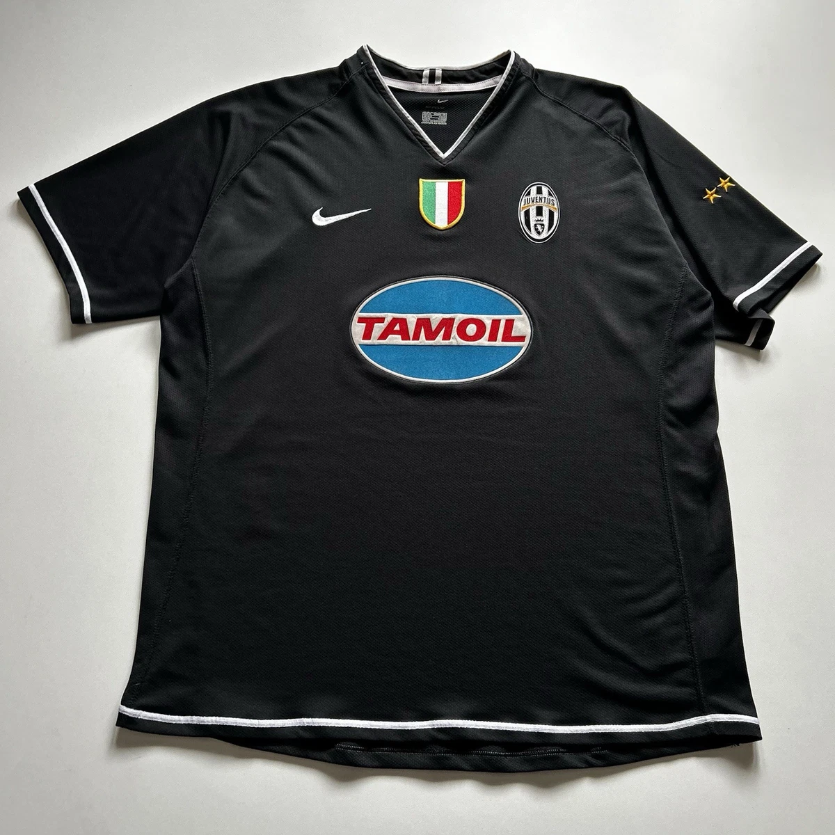 Preços baixos em Nike Juventus Preta Internacional Futebol Clube