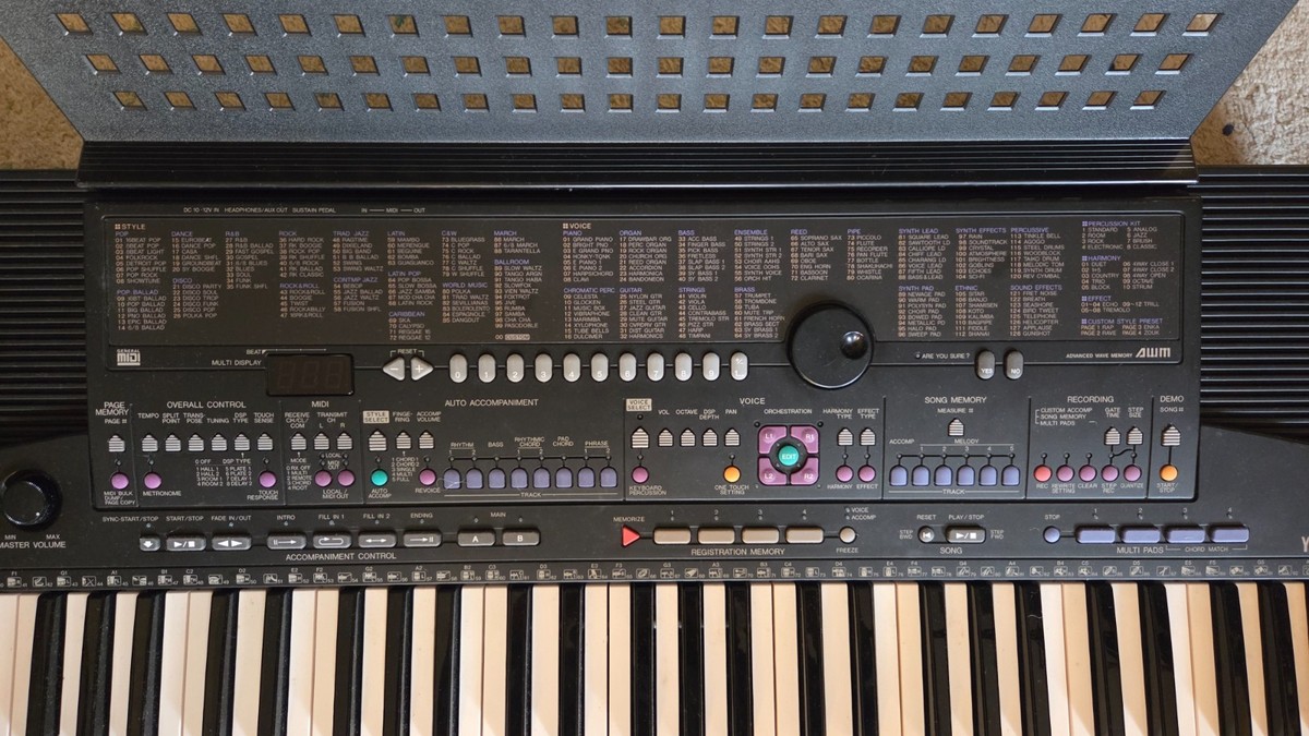 Yamaha PSR-510 61-Key MIDI Portable Keyboard Synthesizer - Black