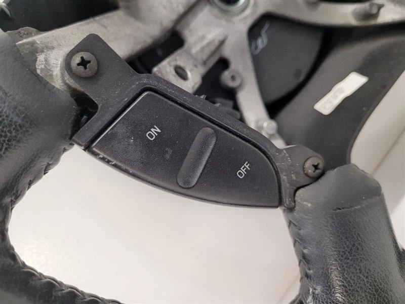 Volante Ford Explorer 2002-2005 con crucero 5L2Z3600BAB      Foto 2 de 4