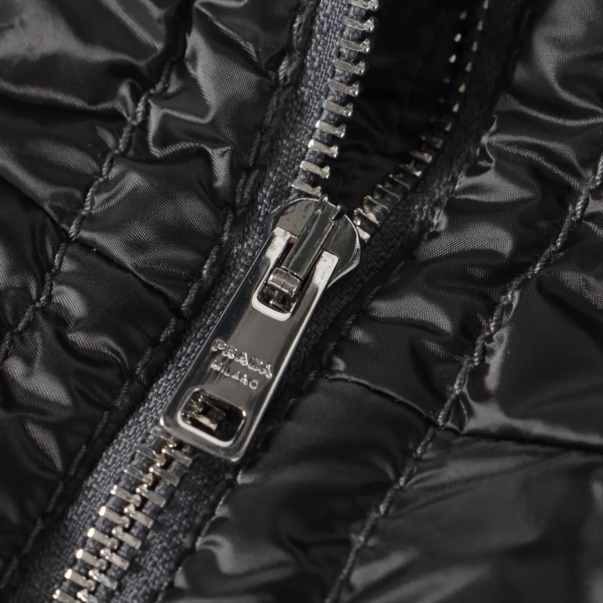 Prada Triangle logo 18 years Nylon Down jacket 42 Ladies' Gray  290832 thumbnail 4