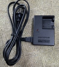 Olympus Li-40C Digital Camera Battery Charger, Genuine Original, w/AC Power Cord