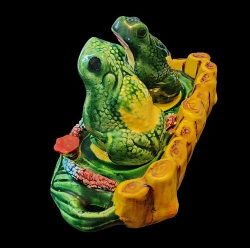 Vintage Frogs On Lily Pad 3 Pc Ceramic Salt Pepper Shakers Tray Set Japan 4.5" - Picture 10 of 24