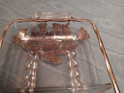 VINTAGE SILVER OVERLAY GLASS TRAY PLATTER PLATE & SNACK TRAY WITH FLORAL DESIGN - Picture 10 of 11