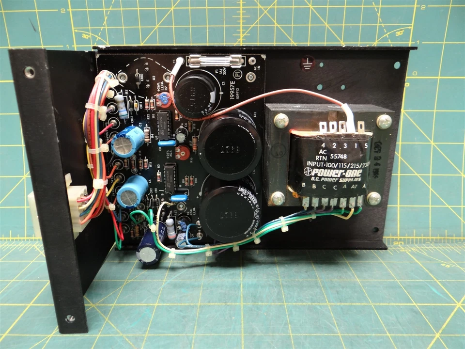 Power-One D.C. Power Supplies CP436-500 5VDC 1A, 24-26VDC 1A 12A Surge OUT - Image 3 of 4