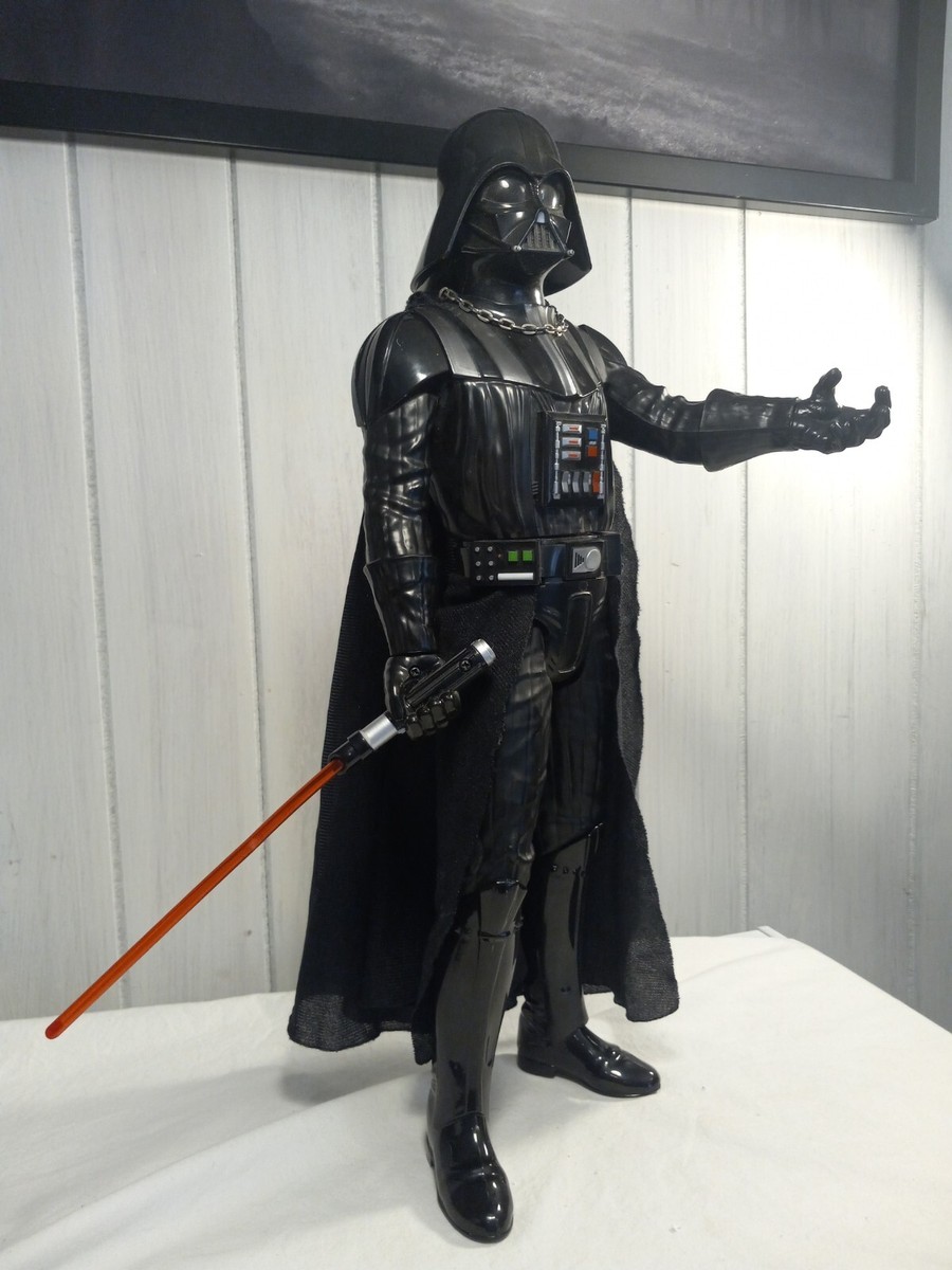 Star Wars Darth Vader フィギュア LEDライト付き Amazon.com: POP Star Wars: Darth Vader Electronic with