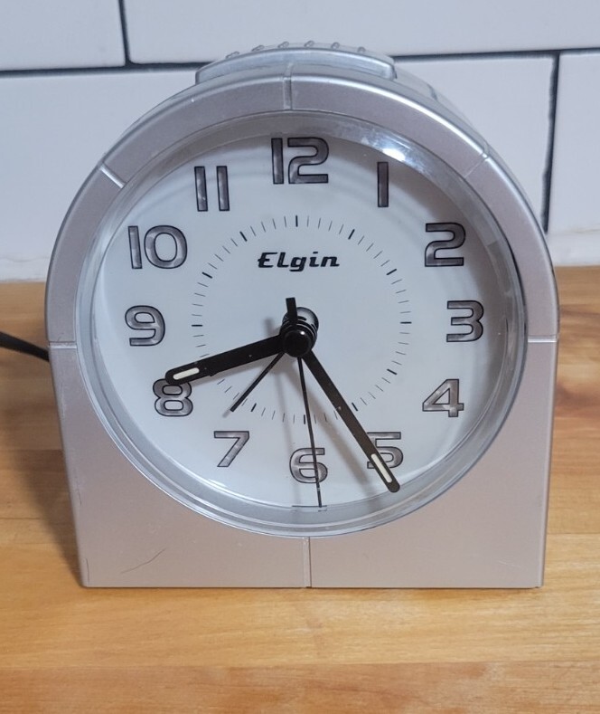 Vintage Elgin Digital Alarm Clock