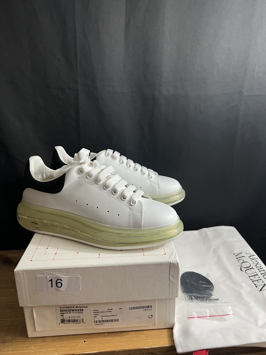 スニーカー Alexander McQueen Oversized Sneakers Clear Sole White Black ALEXANDER MCQUEEN Men's Oversized Transparent Sole Sneakers
