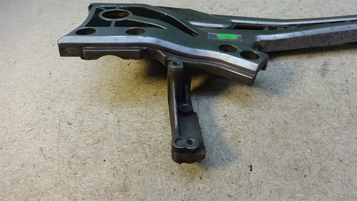 1984 Kawasaki ZX900 Ninja ZX 900 K525. right foot peg