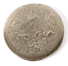 Embossed PERSIAN HUNT SCENE Double Sided Vintage Silver TUSSY Powder Compact