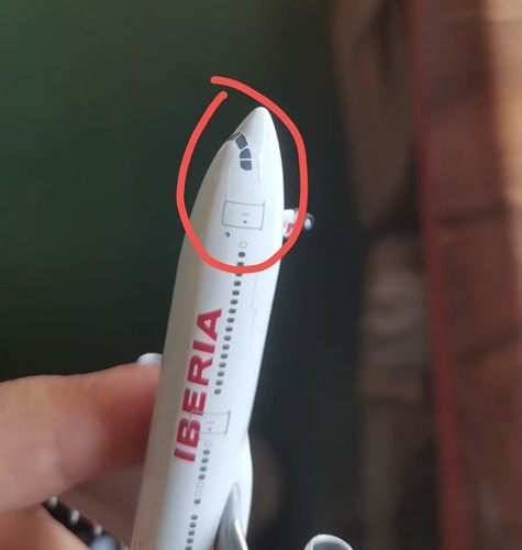 “Damage” Iberia A330-300 Reg:EC-LYF Sky500 Scale 1:500 DIECAST 0801IB_D1 - 第 1/6 張圖片