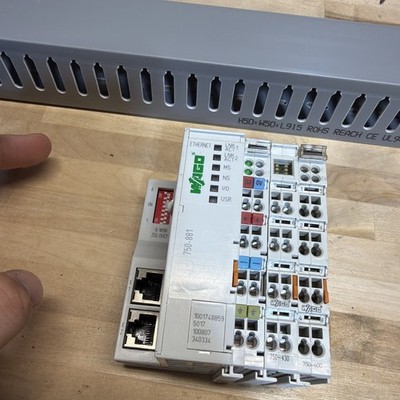 WAGO 750-881 Ethernet Fieldbus Controller with 750-430 8DI Module & 750-600 