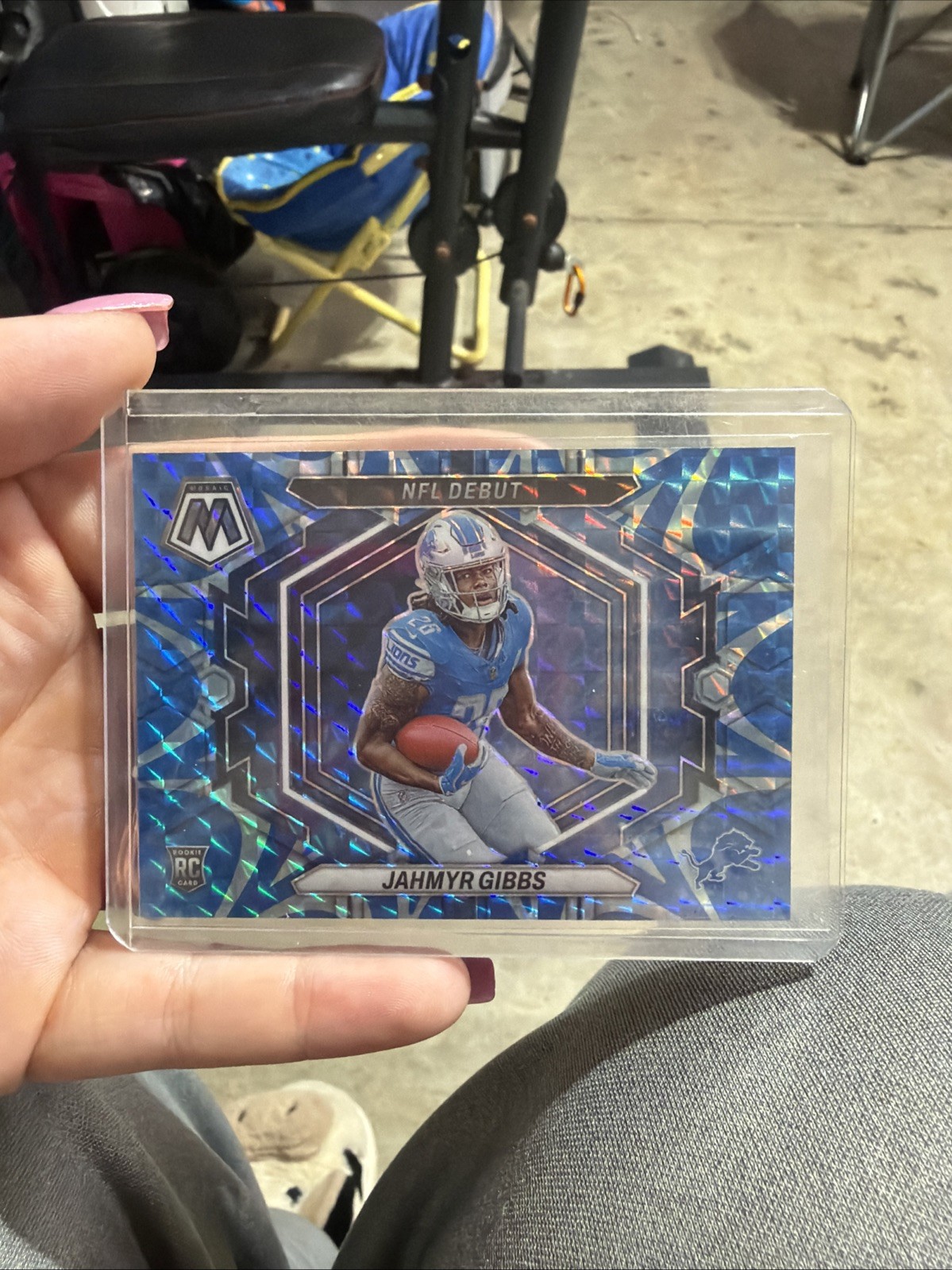 2023 Panini Mosaic - Nfl Debut Jahmyr Gibbs #ND-10 Reactive Blue  Prizm (RC)