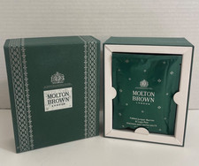 Molton Brown Fabled Juniper Berries  Lapp Pine Snowflake Bath Salts 5 Packets