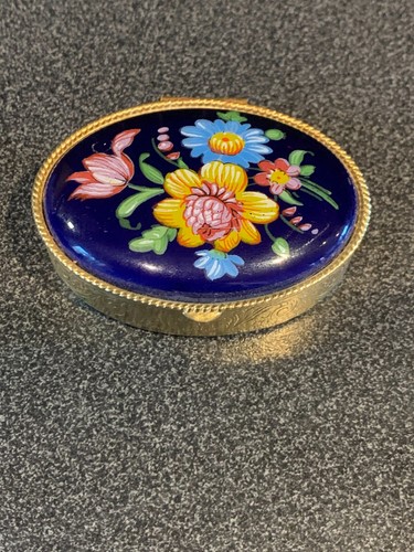 Vintage Small jewel Box Porcelain Silver Plated Hand Painted Flowers Vintage G - Picture 2 of 9