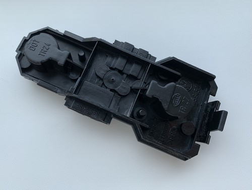 Rücklicht Birnenhalter VW Vento VW Jetta 93-99 Heckleuchte HELLA OEM 1H5945259