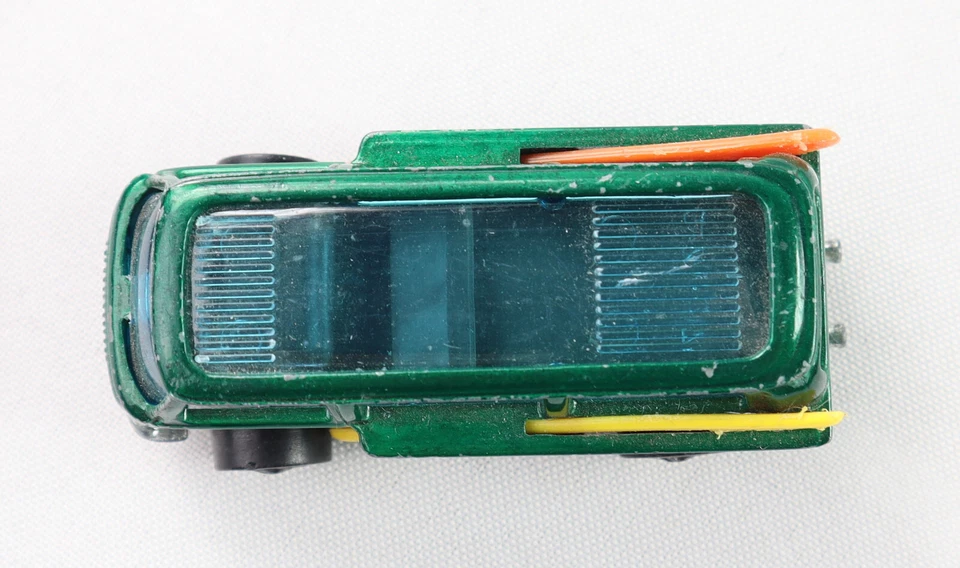 Vintage 1970s HOT WHEELS Mattel Redline Volkswagen Green Beach Bomb Die Cast Van - Image 3 of 4