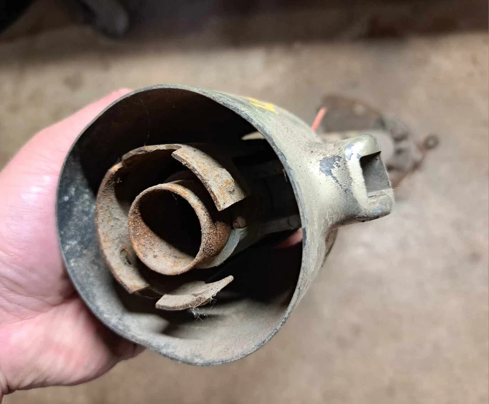 1965 Oldsmobile F85 Steering Column - Image 2 of 4