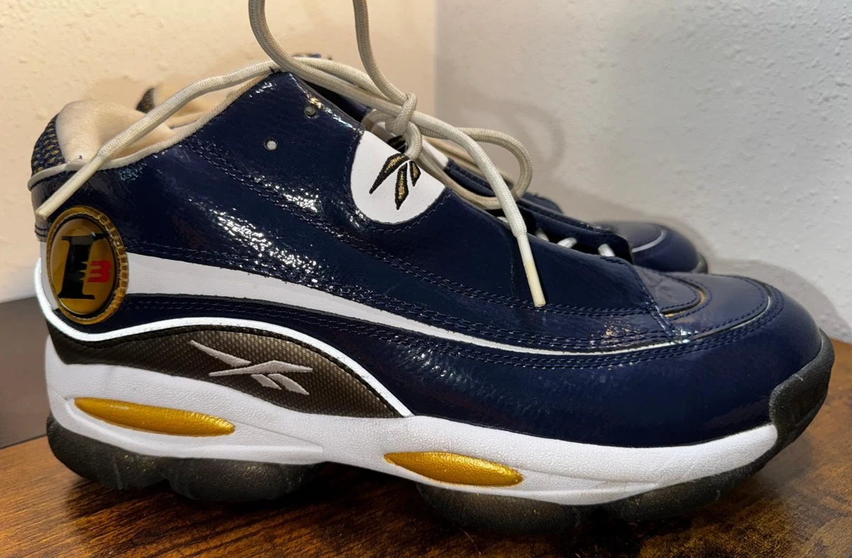 Reebok Navy & White DMX Versasport 4 2010 Sneakers SZ 9.5 Gently Worn Reebok Footwear Men Classic Nylon Shoes VECNAV/FTWWHT/FTWWHT  main image 3