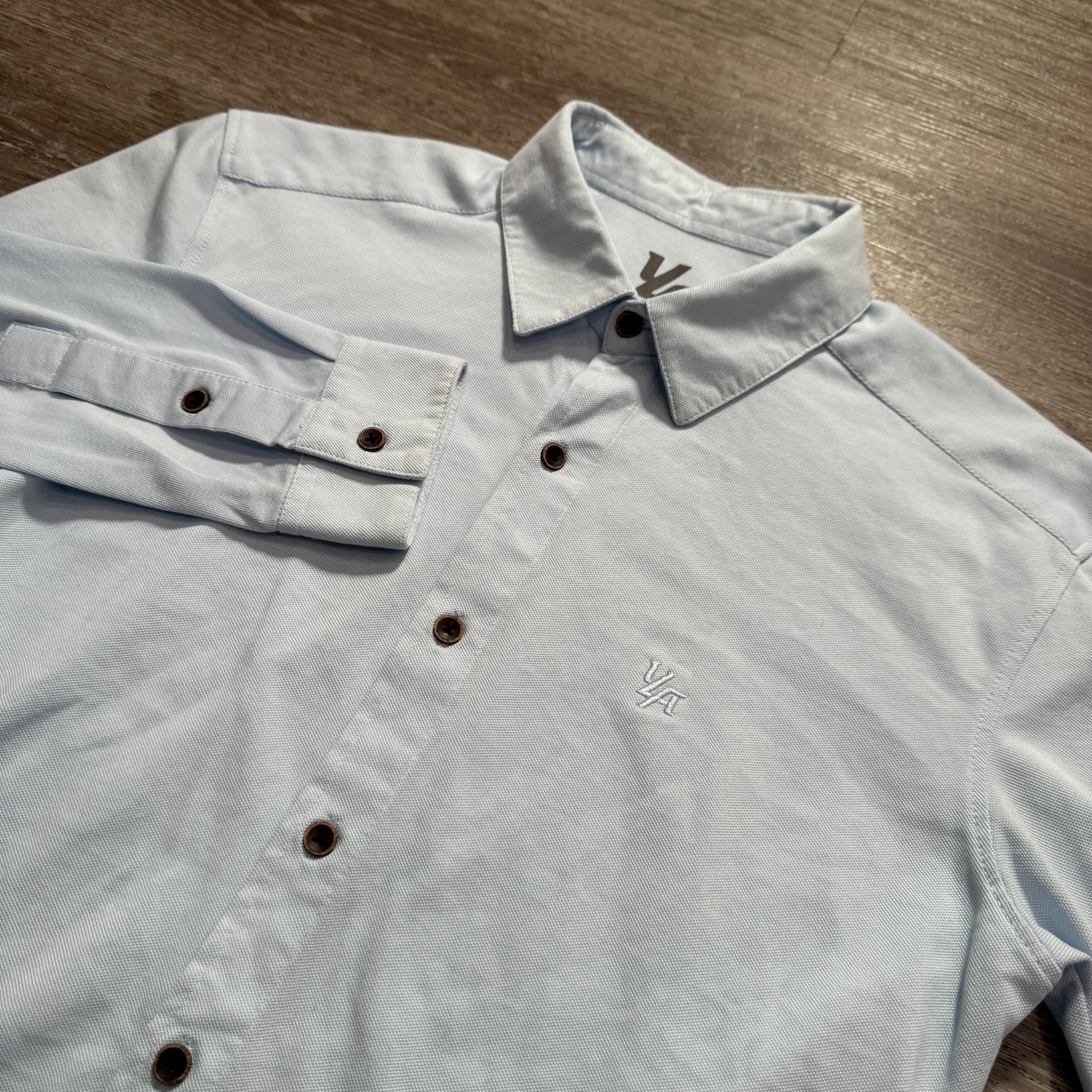 Young LA Shirt Mens Small Blue Stretch Knit Long Sleeve Button Up Preppy Casual