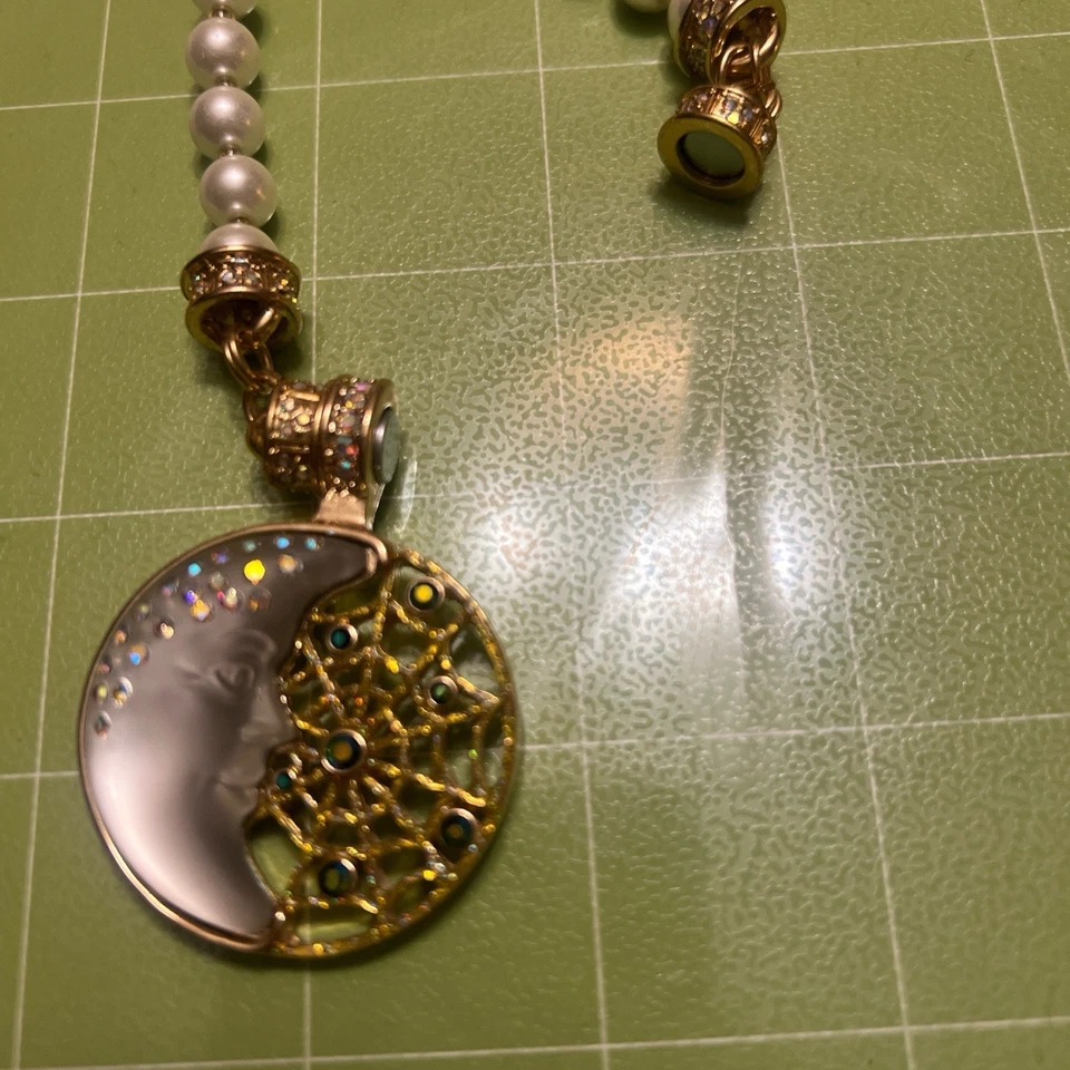 Firmado Kirk’s Folly Luna Blanca Colgante Magnético Tono Dorado y Collar de Perlas Nuevo sin Etiquetas Foto 4 de 4