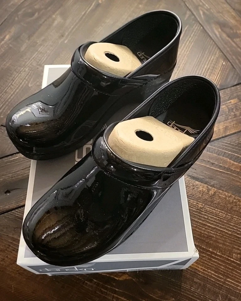 Zueco profesional para mujer Dansko charol negro 38 406-020202 DN-052 Foto 4 de 4