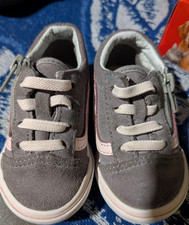 VANS Old Skool Kids Sneakers Gray Pink White Suede US 4 Unisex Lace Up Zipper