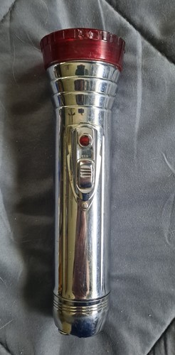 Vintage Winchester Olin (Bond) 2 D Cell Incandescent Flashlight Working