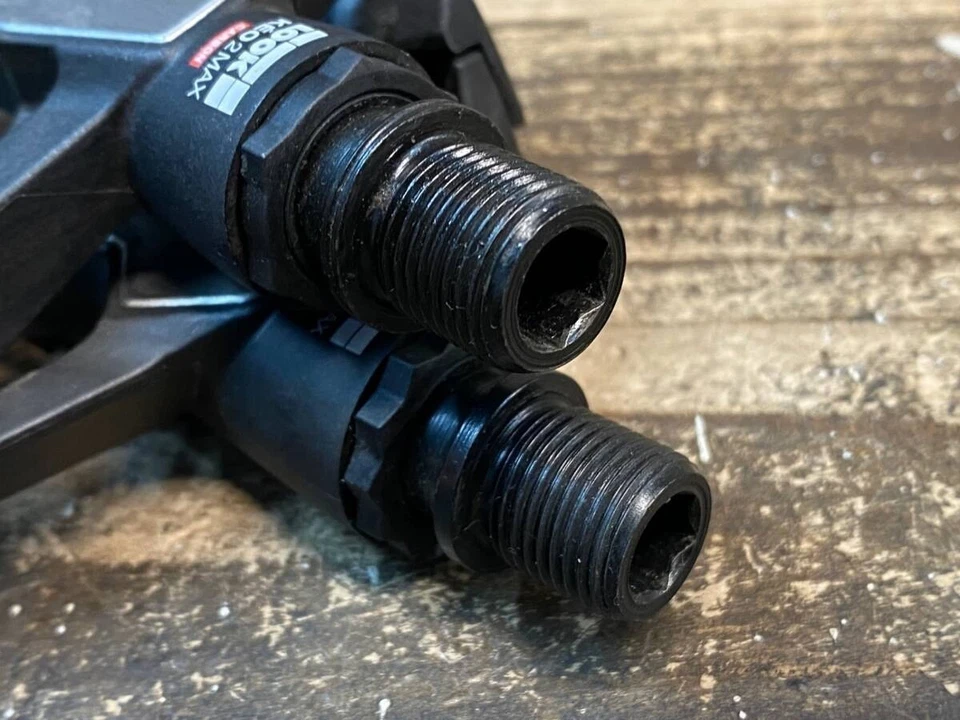 LOOK KEO2 MAX CARBON Binding Pedals Chromoly Shafts Cycling Parts premium price - Image 2 of 4