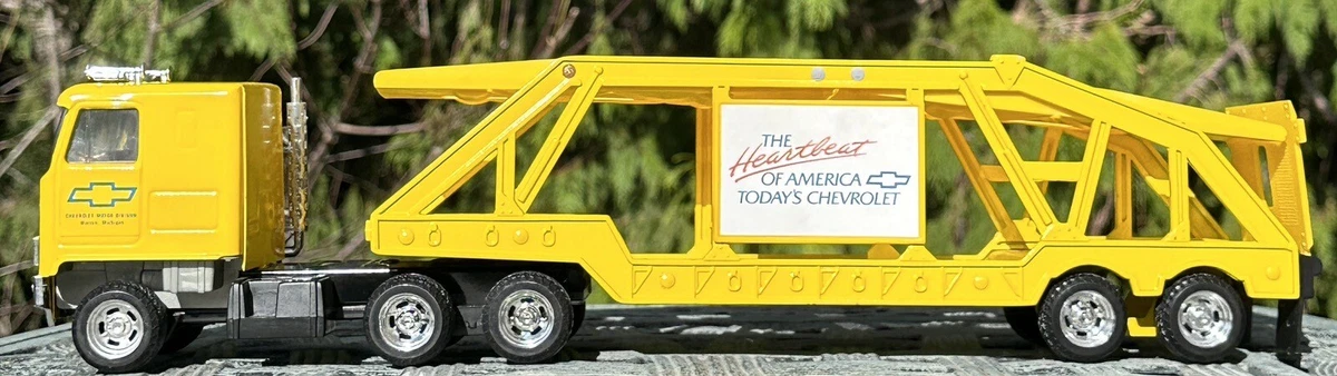 Camion Mercedes Actros porte autos avec 1 voiture Burago 1/43° – Les