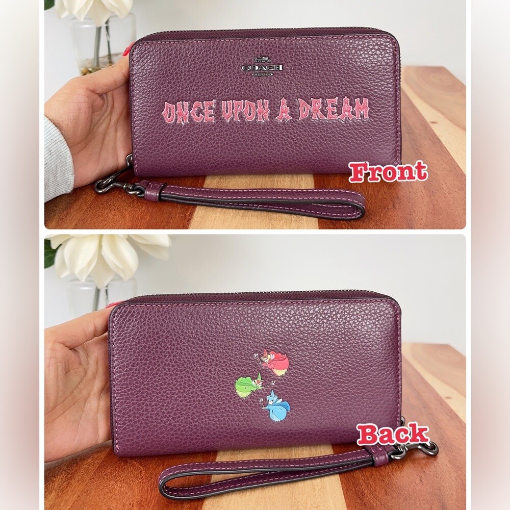 COACH ×Disney フォンウォレット COACH X DISNEY BLACK/MULTI POISON APPLE BIFOLD WALLET 32634