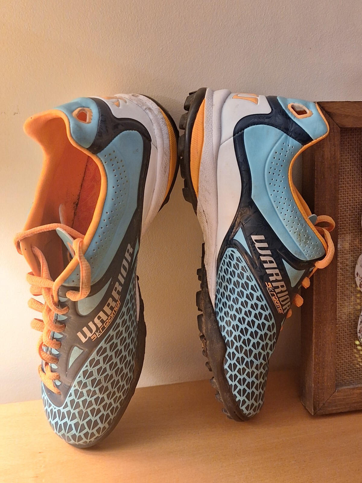 warrior skreamer football boots excellent condition (astro turf) size 5