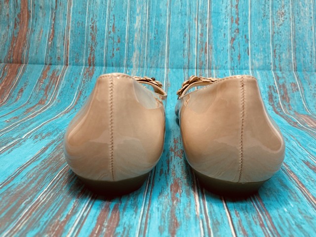 peek a boo toe shoes