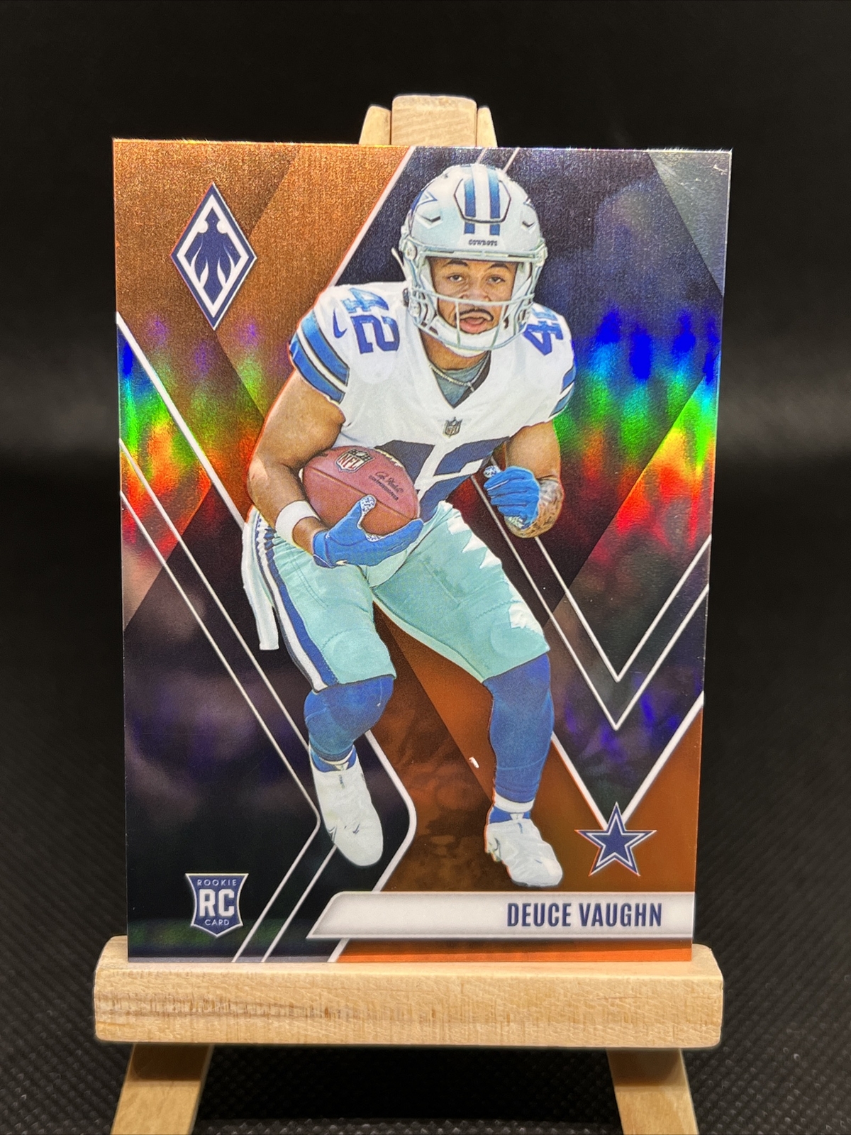 2023 Phoenix DEUCE VAUGHN #134 Orange Refractor RC Seismic /99 DALLAS COWBOYS