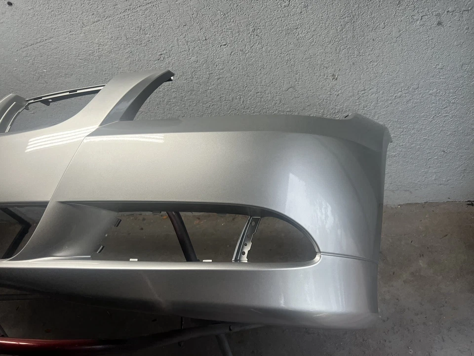 Cubierta de parachoques delantero BMW 2006-07-08 320i 330i 328i E90 sedán pintado TitanSilver Foto 3 de 4