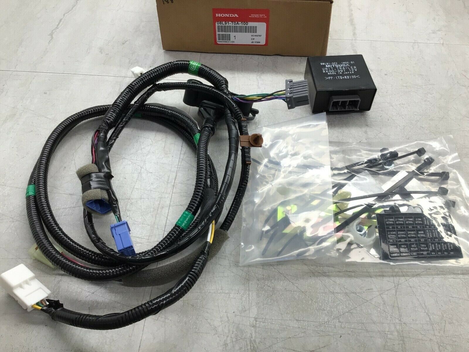 20122016 Honda CRV CRV OEM Trailer Hitch Wiring Harness 08L91T0A100
